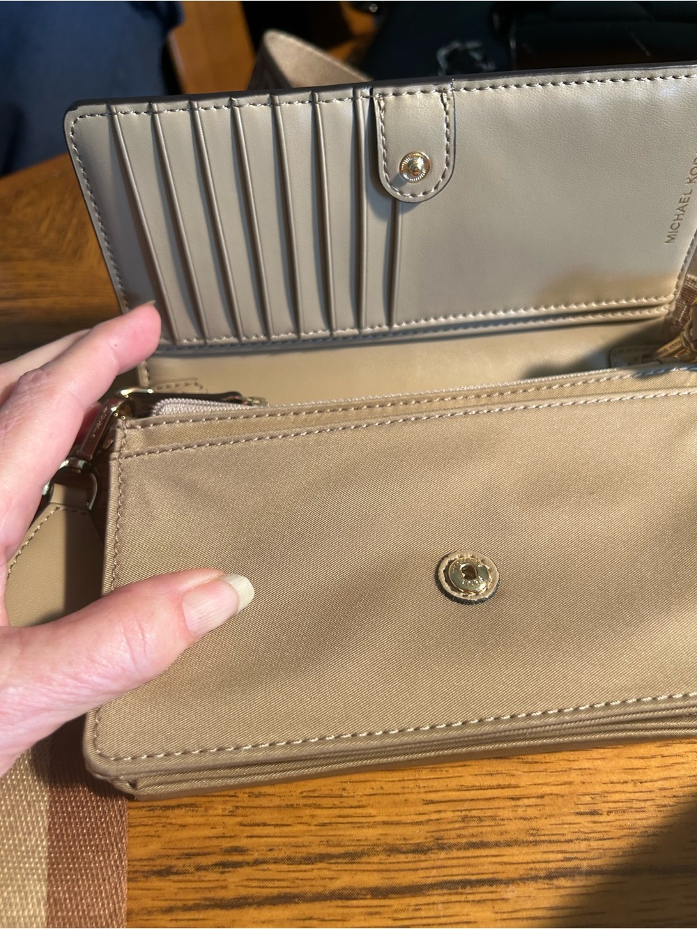 Michael Kors Beige/Tan Crossbody Bag with Branded Strap - Picture 5 of 9